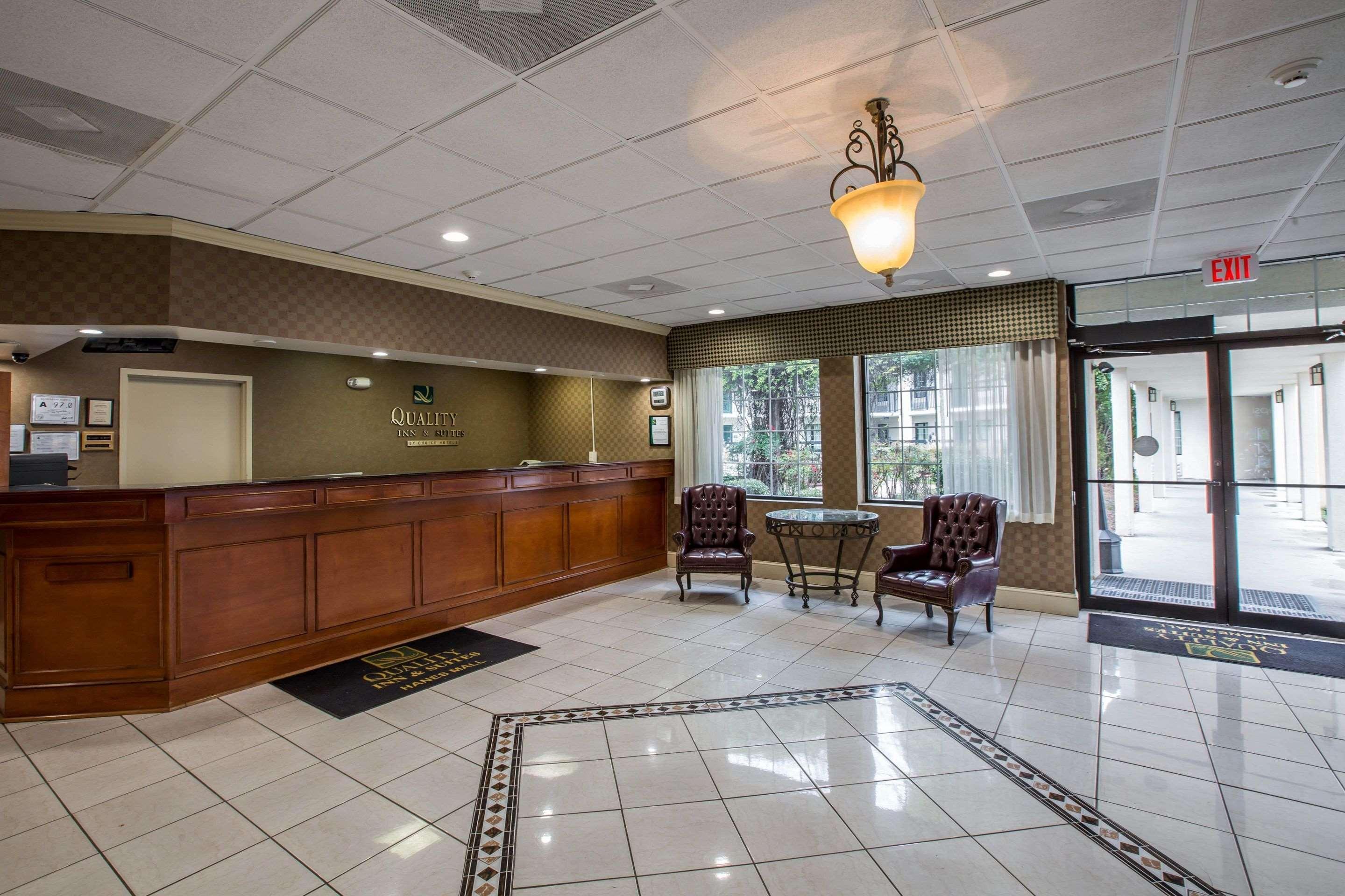 Quality Inn & Suites Hanes Mall Winston-Salem Exteriör bild